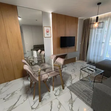 Schöne Im Emilia Romana Park Apartment Slantschew brjag