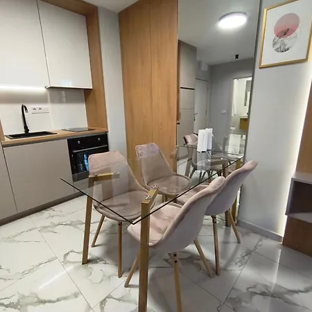 Apartment Schöne Im Emilia Romana Park